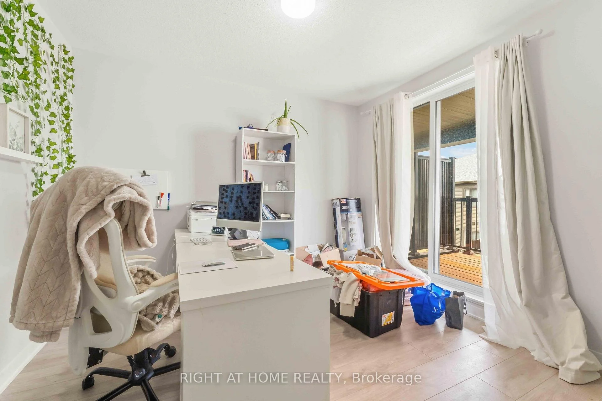 Photo 45 of 206 Parnian Private, Ottawa, Barrhaven - Half Moon Bay — HOMEH