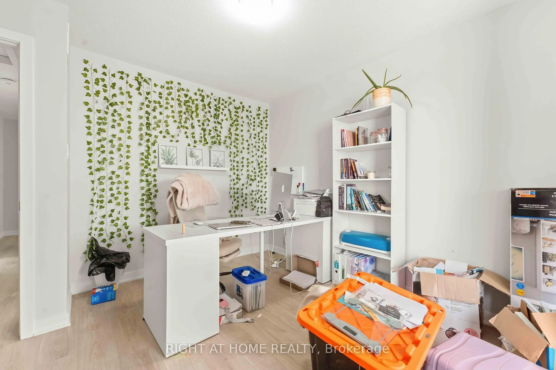 Photo 46 of 206 Parnian Private, Ottawa, Barrhaven - Half Moon Bay — HOMEH