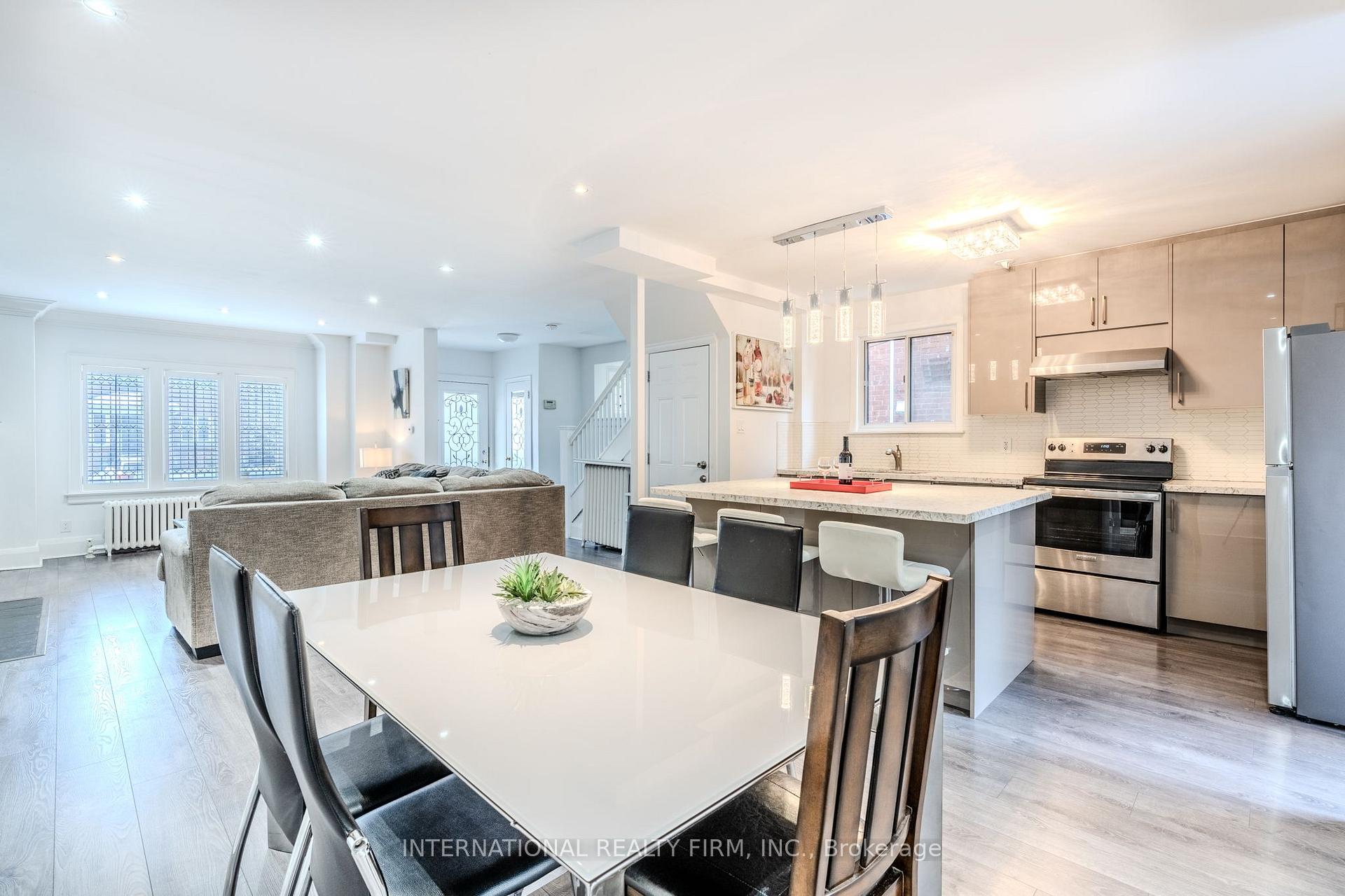 Photo 8 of 47 Maxwell Avenue, Toronto, Yonge-Eglinton — HOMEH