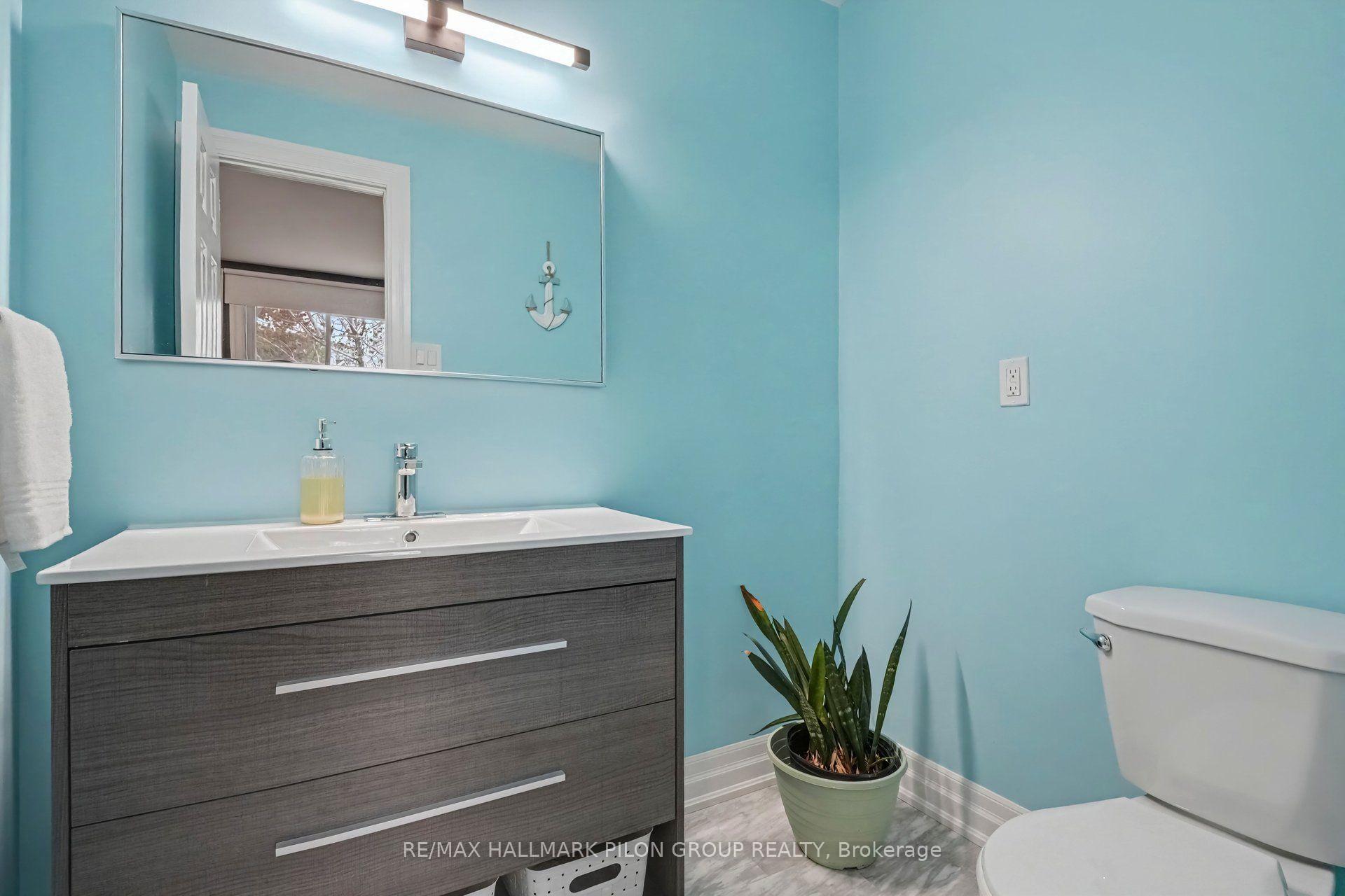 Photo 12 of Unit B, 106 Valley Stream Drive, Ottawa, Leslie Park — HOMEH