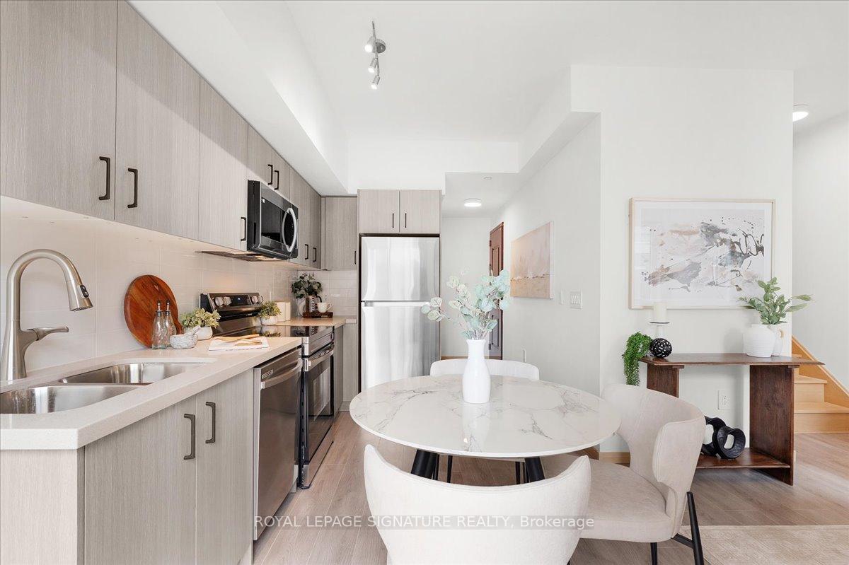 Photo 5 of Unit 306, 3427 Sheppard Avenue E, Scarborough, Tam O'Shanter-Sullivan — HOMEH