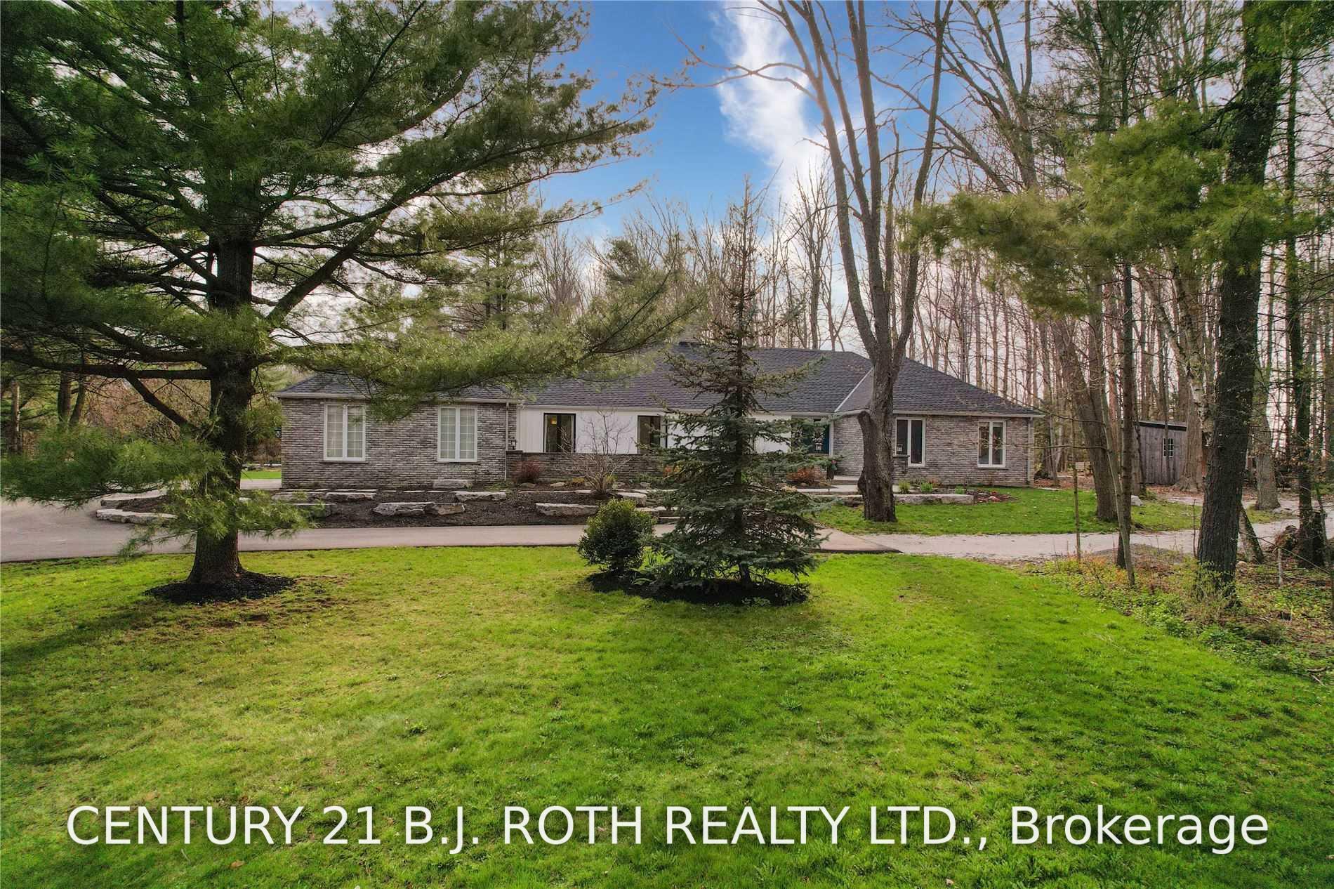Photo 2 of 3274 Liah Lane, Innisfil, Rural Innisfil — HOMEH