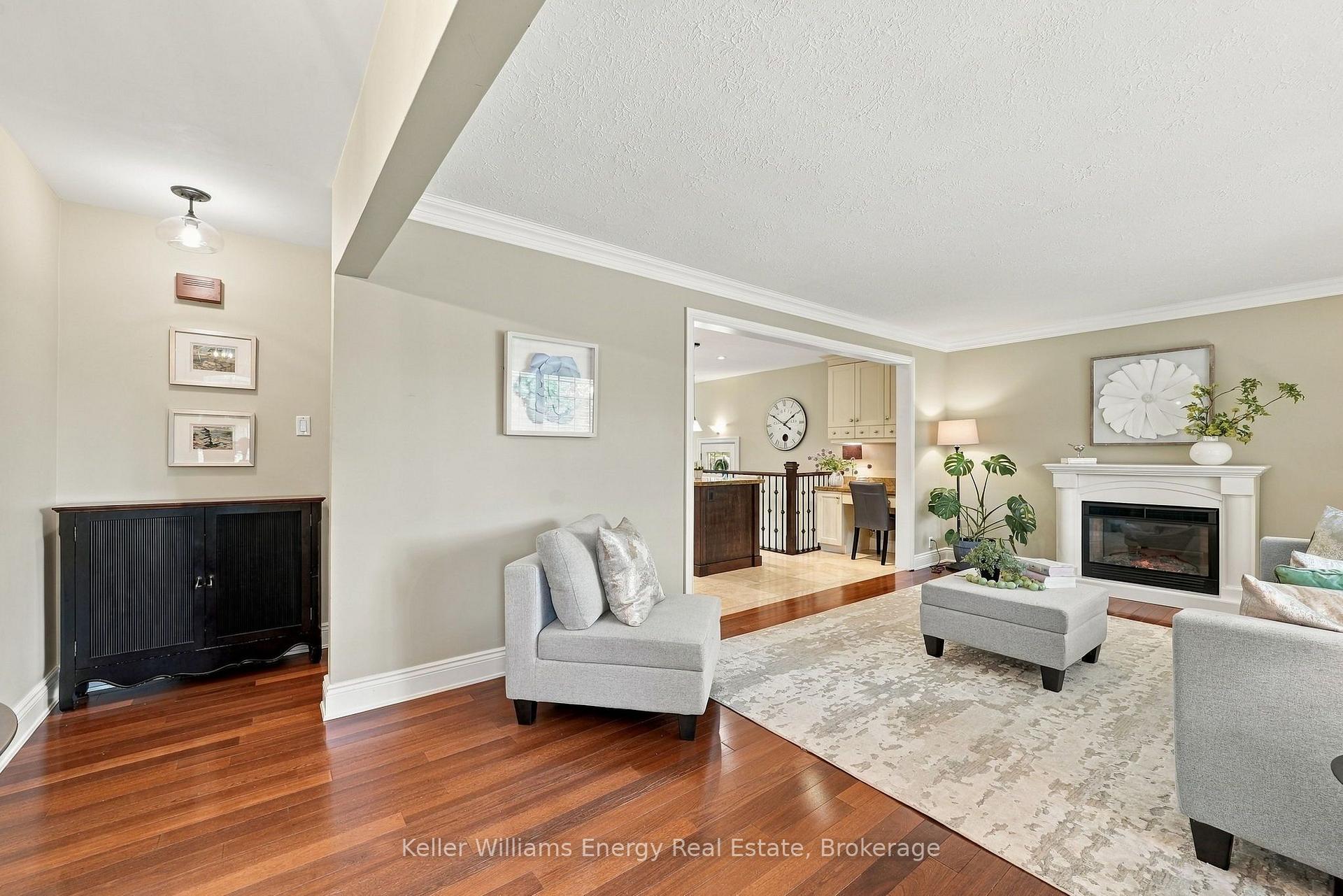 Photo 13 of 440 Conlin Road E, Oshawa, Kedron — HOMEH