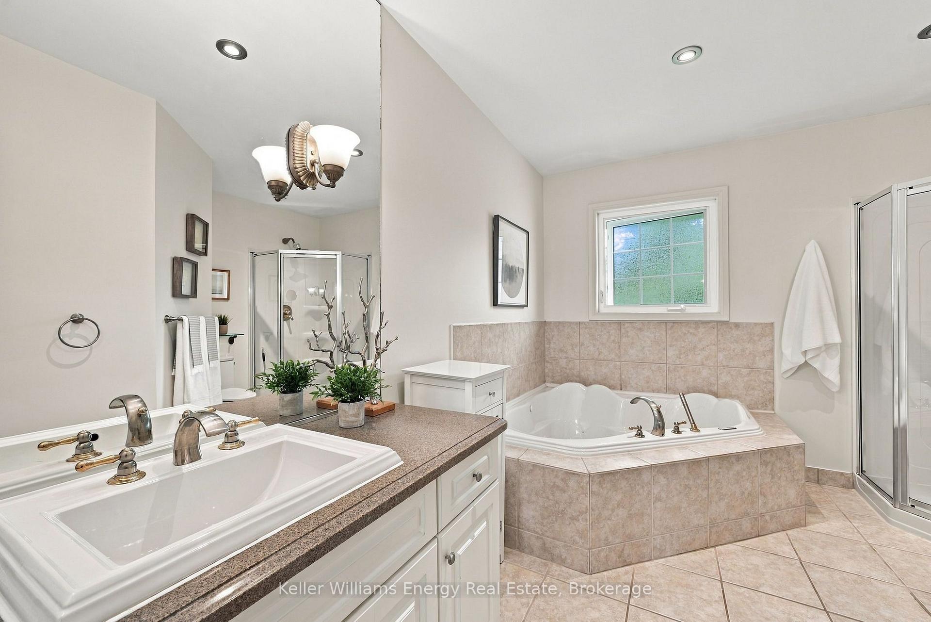 Photo 15 of 440 Conlin Road E, Oshawa, Kedron — HOMEH