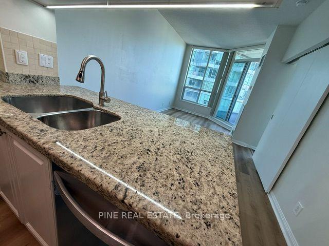 Photo 8 of Unit 1119, 230 Queens Quay, Toronto, Waterfront Communities — HOMEH