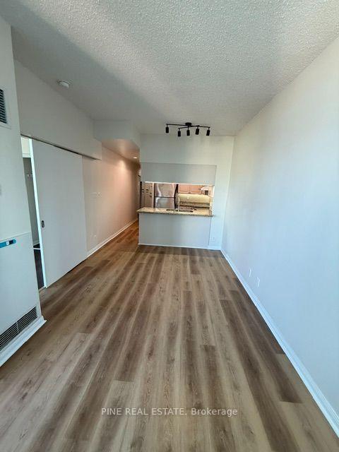 Photo 10 of Unit 1119, 230 Queens Quay, Toronto, Waterfront Communities — HOMEH