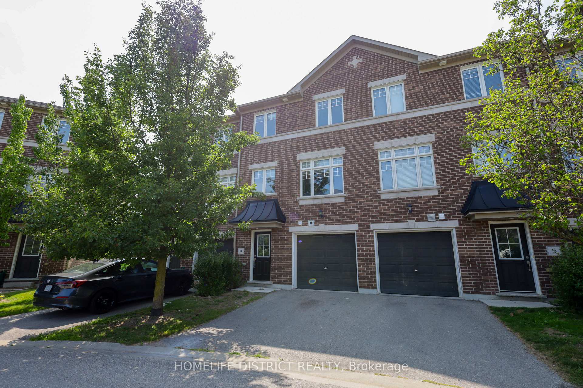 Photo 2 of 14 Katerson Lane, Clarington, Courtice — HOMEH