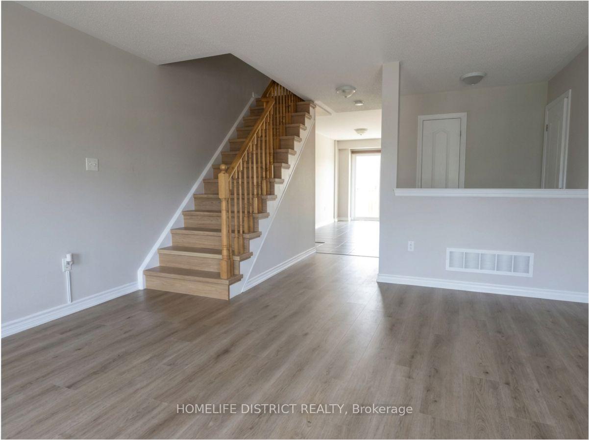 Photo 15 of 14 Katerson Lane, Clarington, Courtice — HOMEH