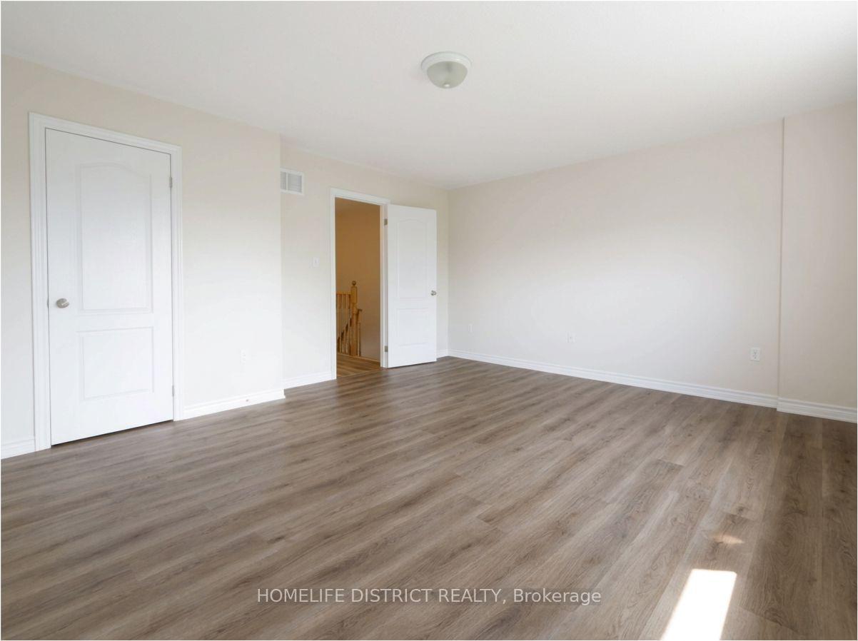 Photo 25 of 14 Katerson Lane, Clarington, Courtice — HOMEH