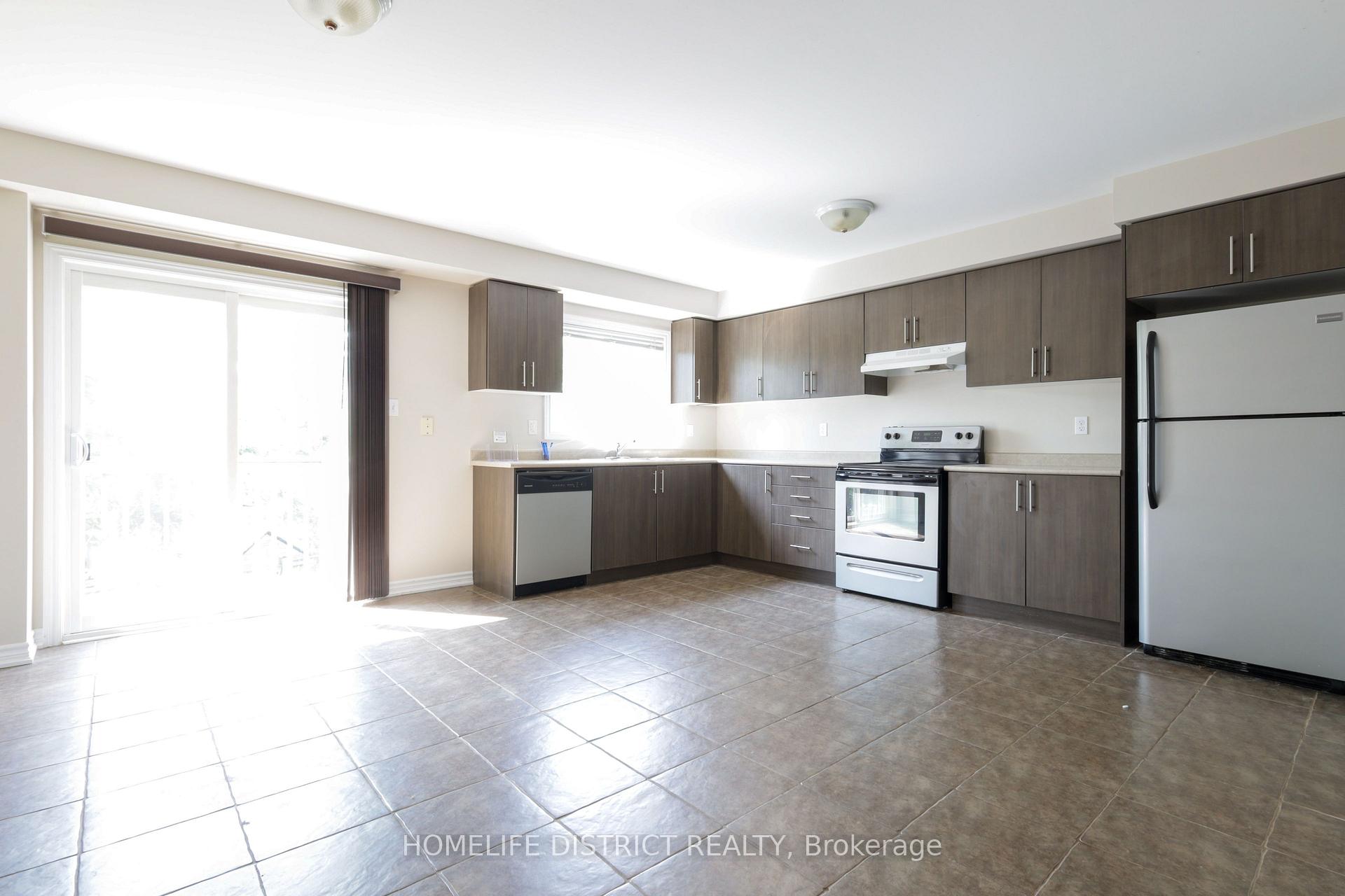 Photo 26 of 14 Katerson Lane, Clarington, Courtice — HOMEH
