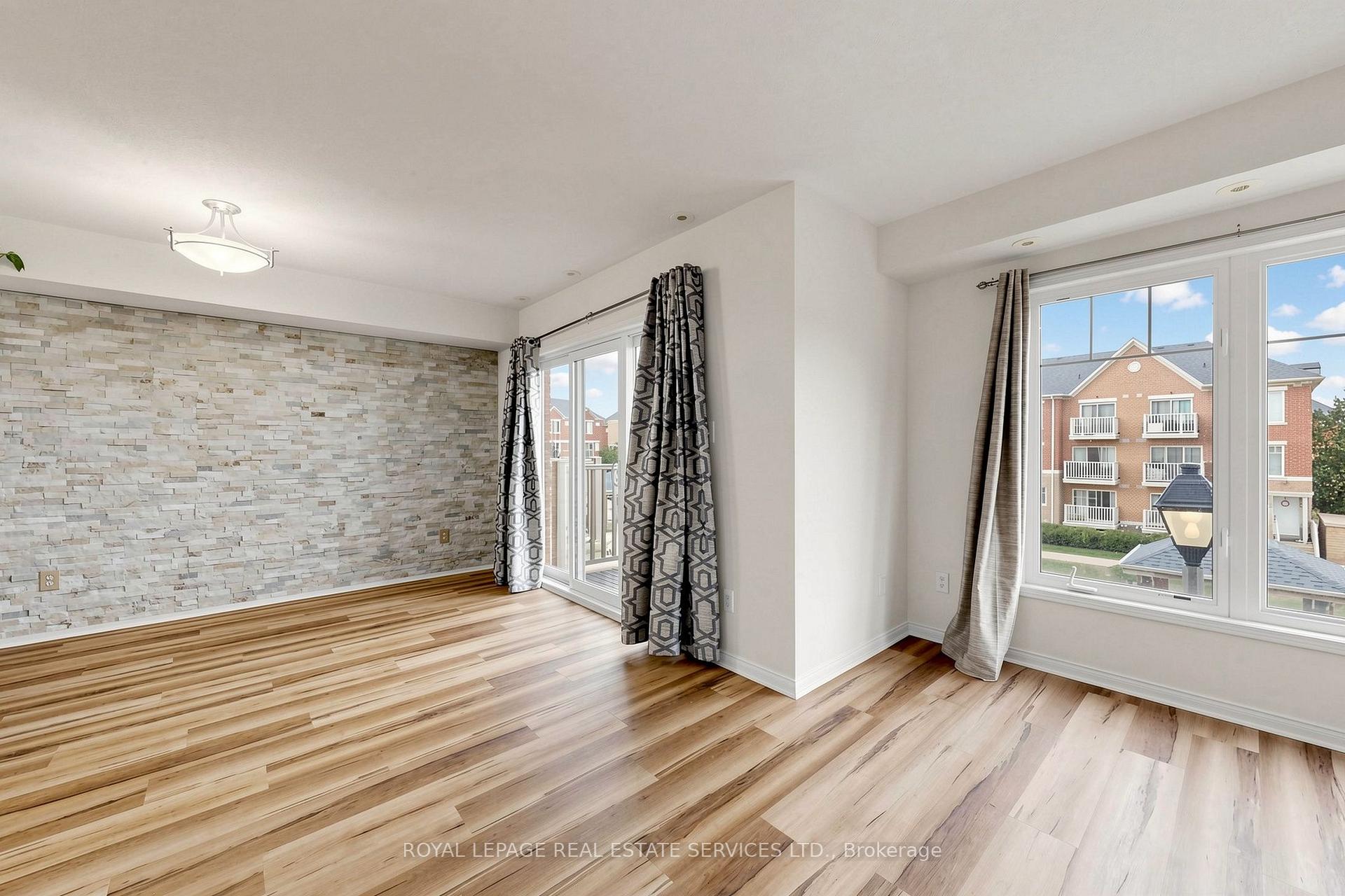 Photo 13 of Unit 49, 5050 Intrepid Drive, Mississauga, Churchill Meadows — HOMEH