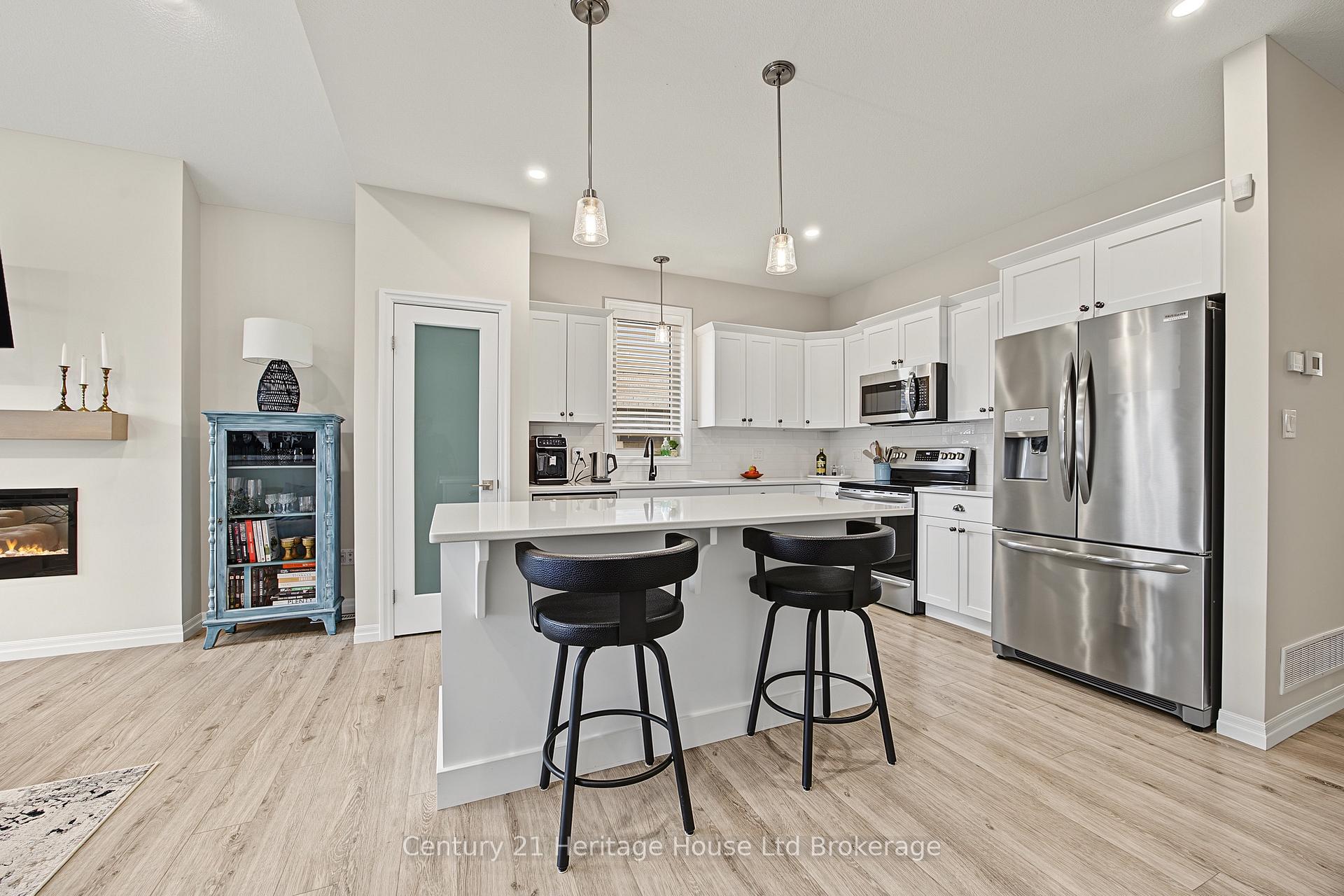 Photo 11 of 92 Dereham Drive, Tillsonburg — HOMEH