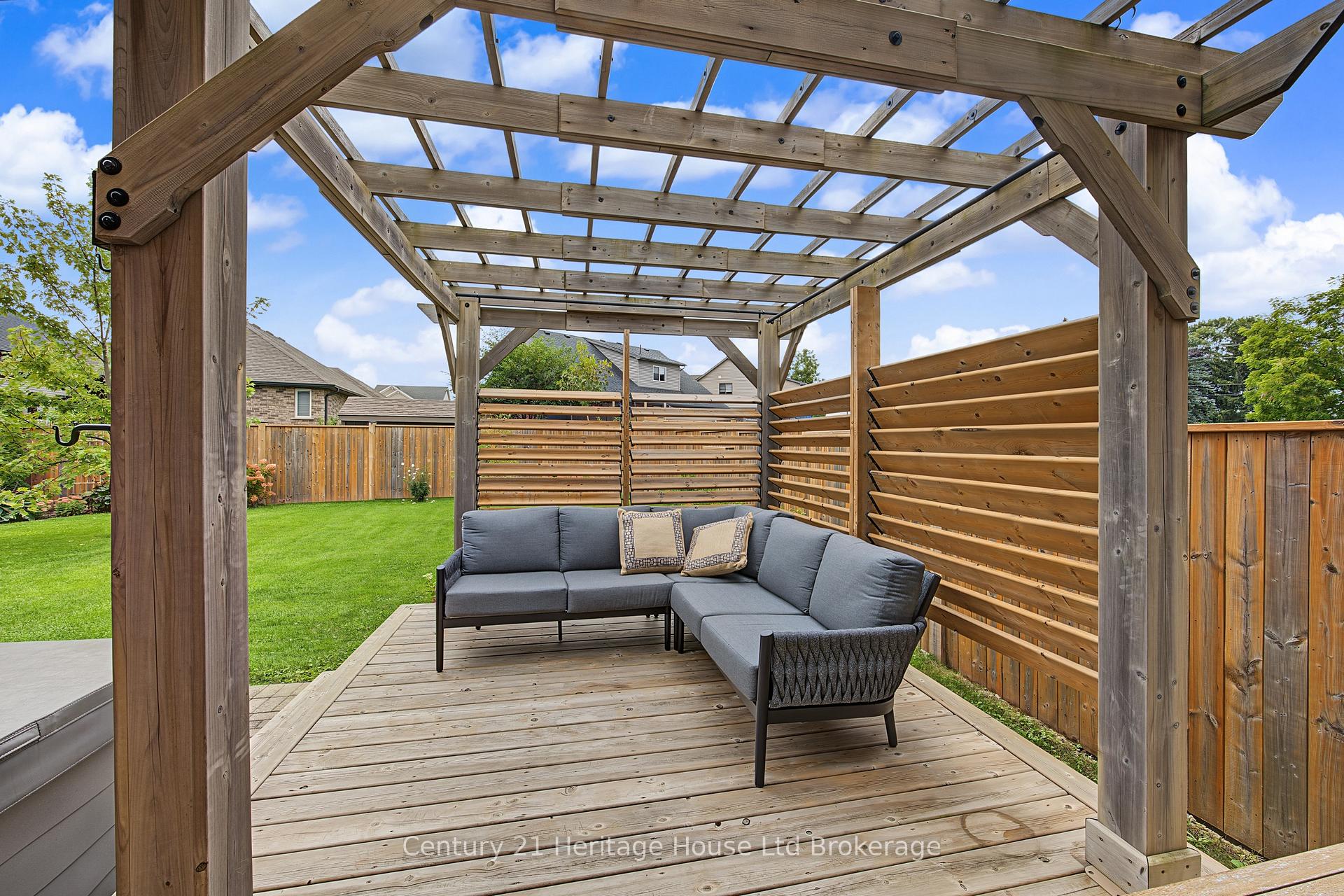 Photo 22 of 92 Dereham Drive, Tillsonburg — HOMEH