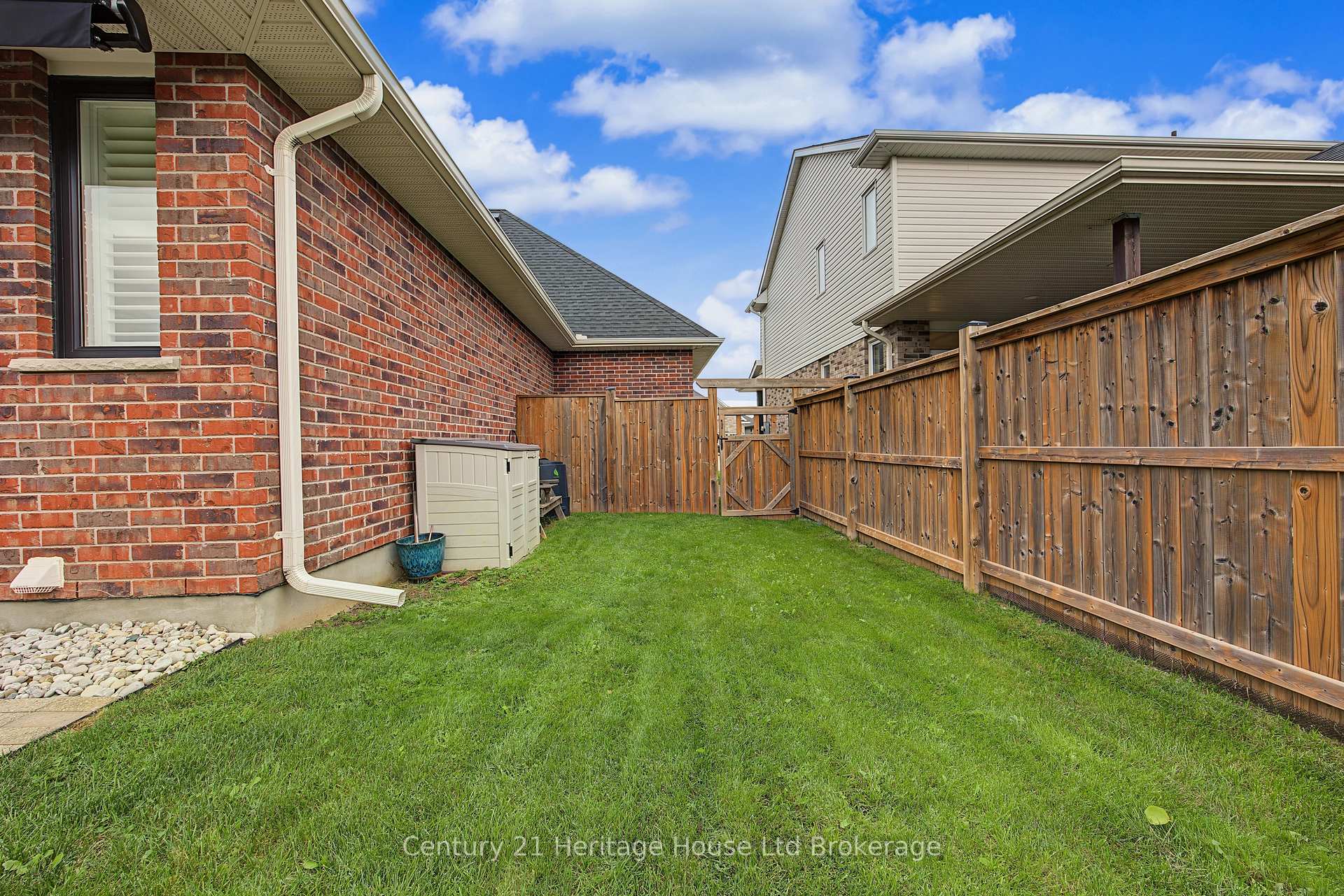 Photo 29 of 92 Dereham Drive, Tillsonburg — HOMEH
