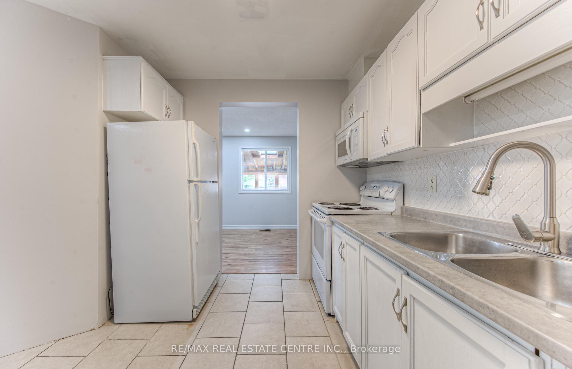 Photo 12 of 2A Paisley Heights, Cambridge, Greenway-Chaplin — HOMEH