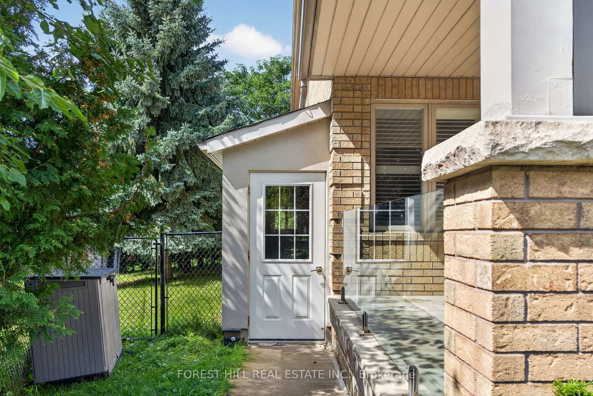 Photo 2 of Unit Basement, 22 Rockwood Crescent, Vaughan, Beverley Glen — HOMEH