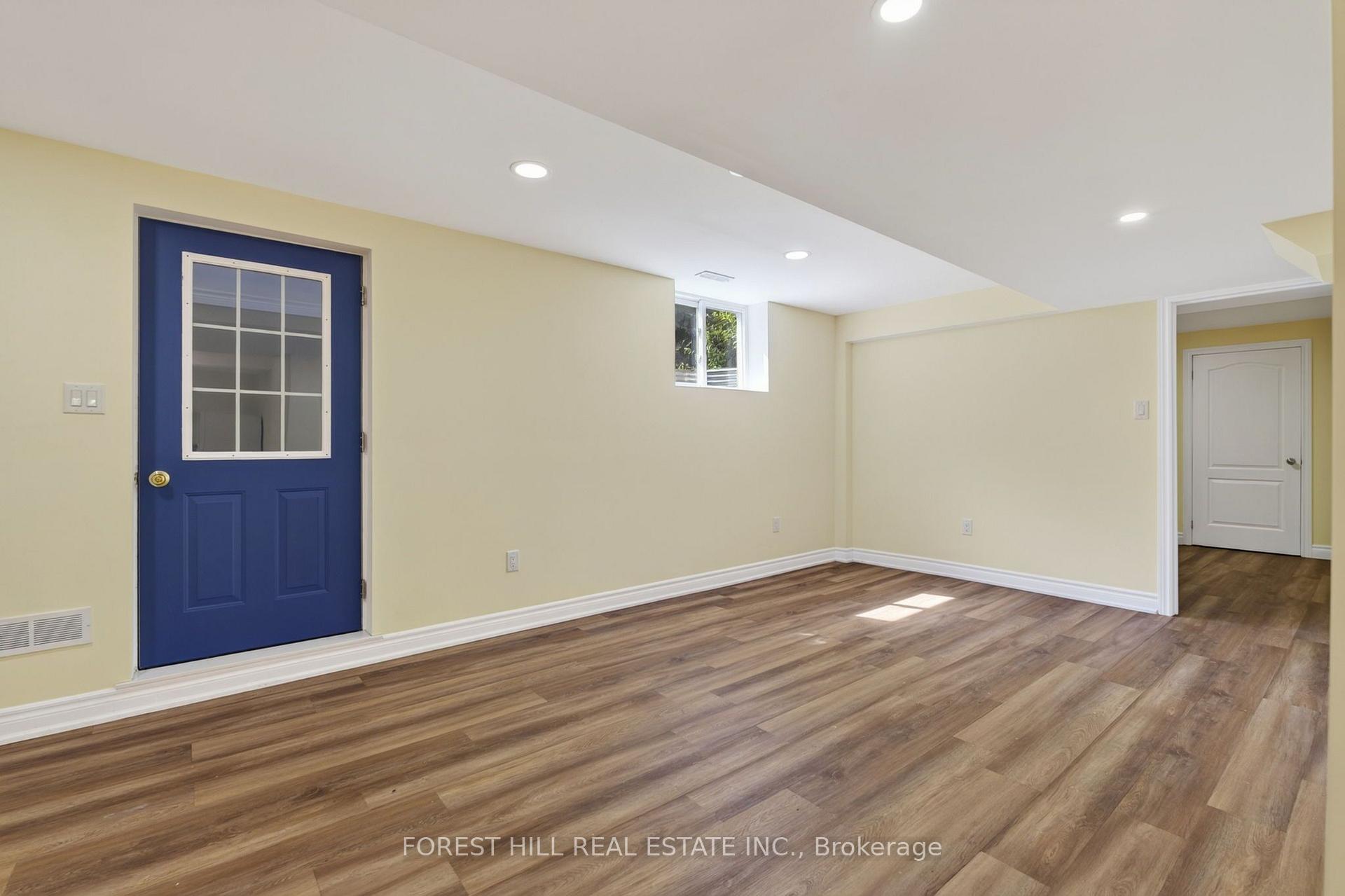 Photo 4 of Unit Basement, 22 Rockwood Crescent, Vaughan, Beverley Glen — HOMEH