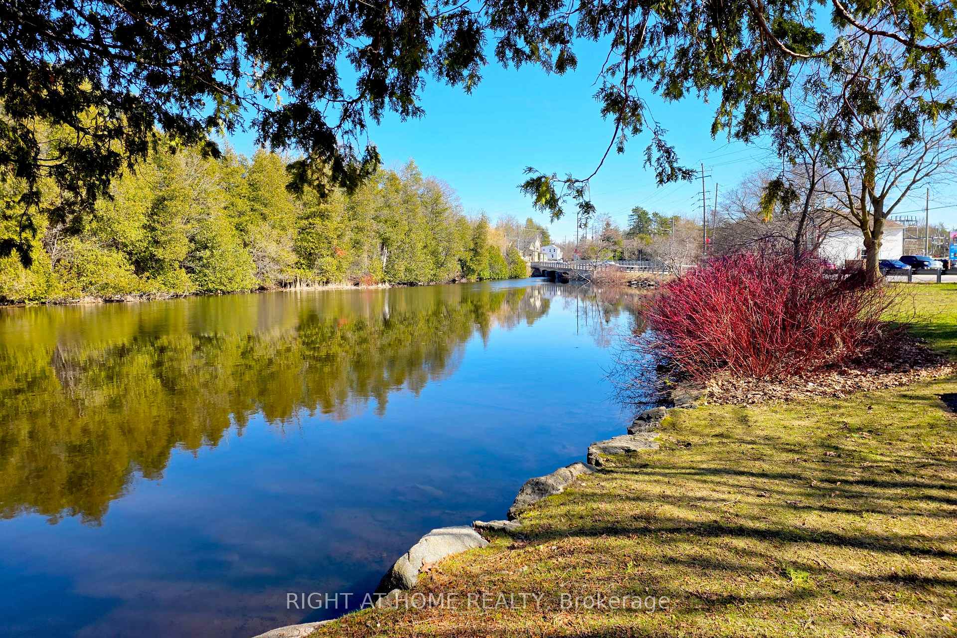 Photo 44 of 174 Riverwalk Place, Guelph/Eramosa, Rockwood — HOMEH