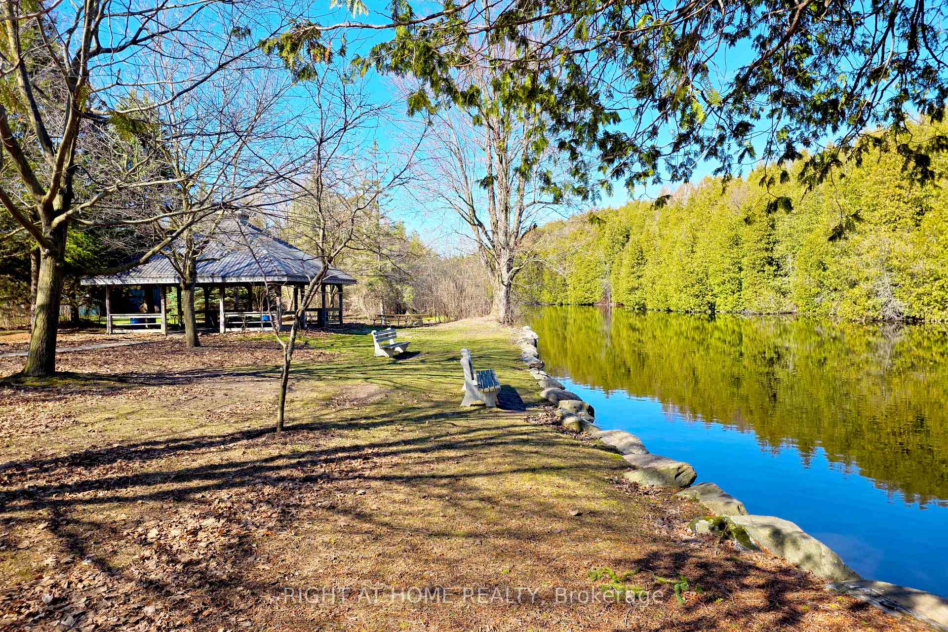 Photo 45 of 174 Riverwalk Place, Guelph/Eramosa, Rockwood — HOMEH
