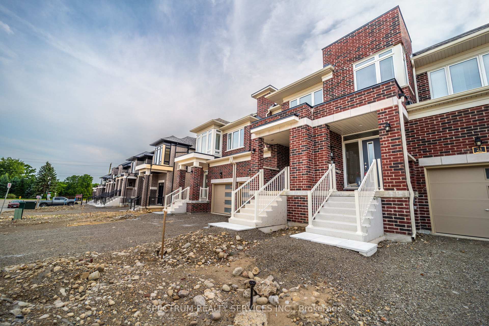 Photo 4 of 19 Chapman Road, Brant, Paris — HOMEH
