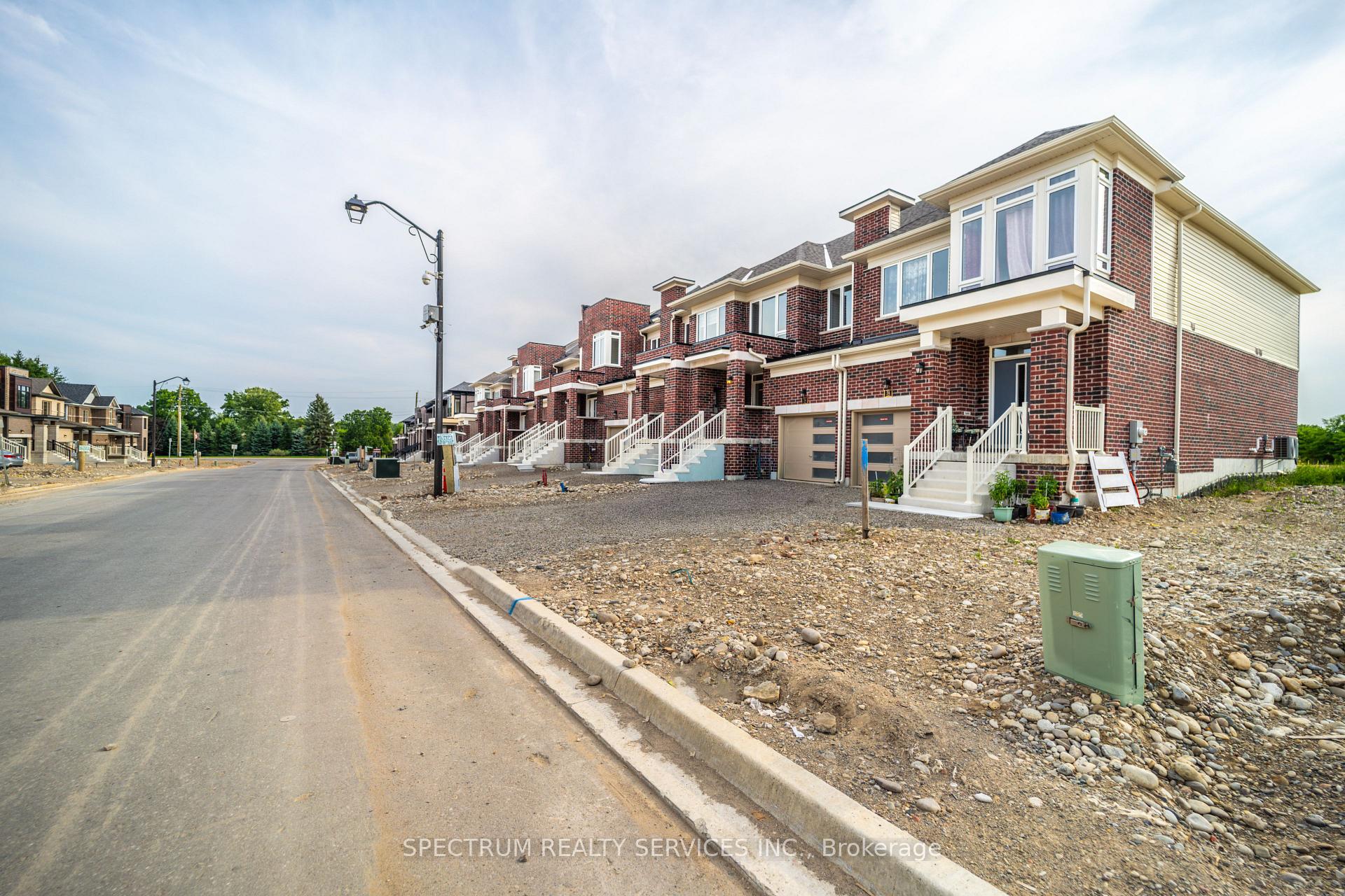 Photo 5 of 19 Chapman Road, Brant, Paris — HOMEH
