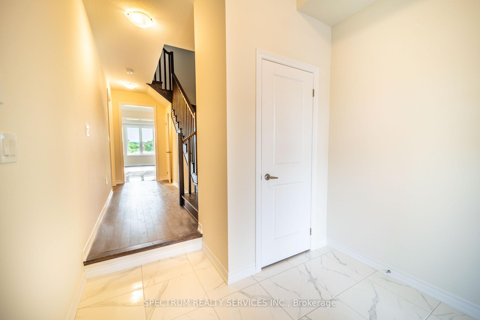 Photo 9 of 19 Chapman Road, Brant, Paris — HOMEH