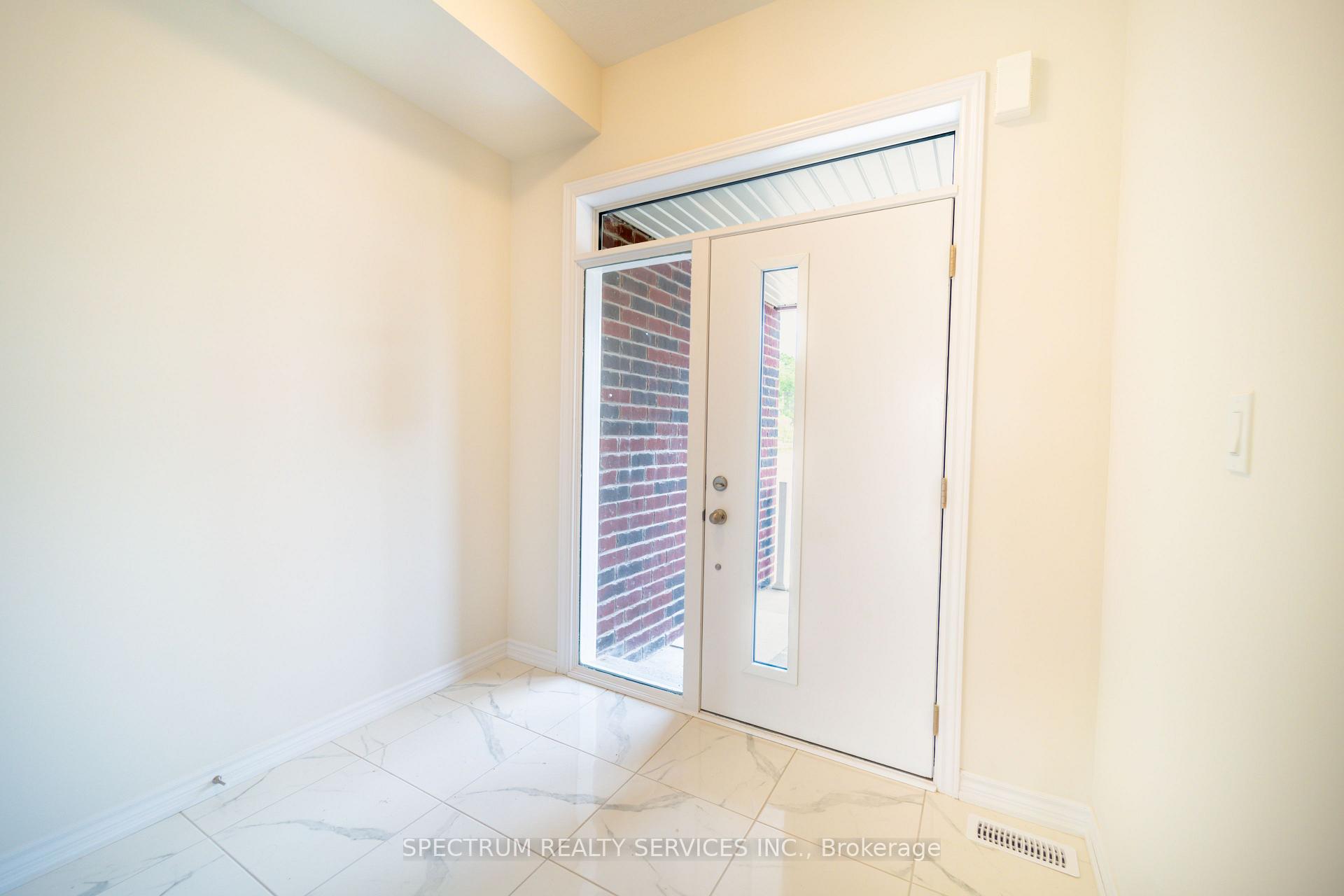 Photo 10 of 19 Chapman Road, Brant, Paris — HOMEH