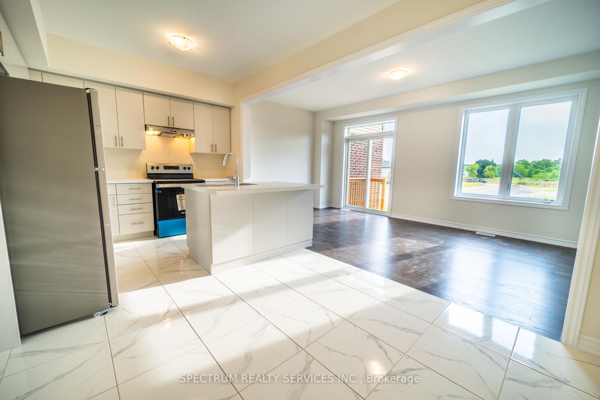 Photo 33 of 19 Chapman Road, Brant, Paris — HOMEH
