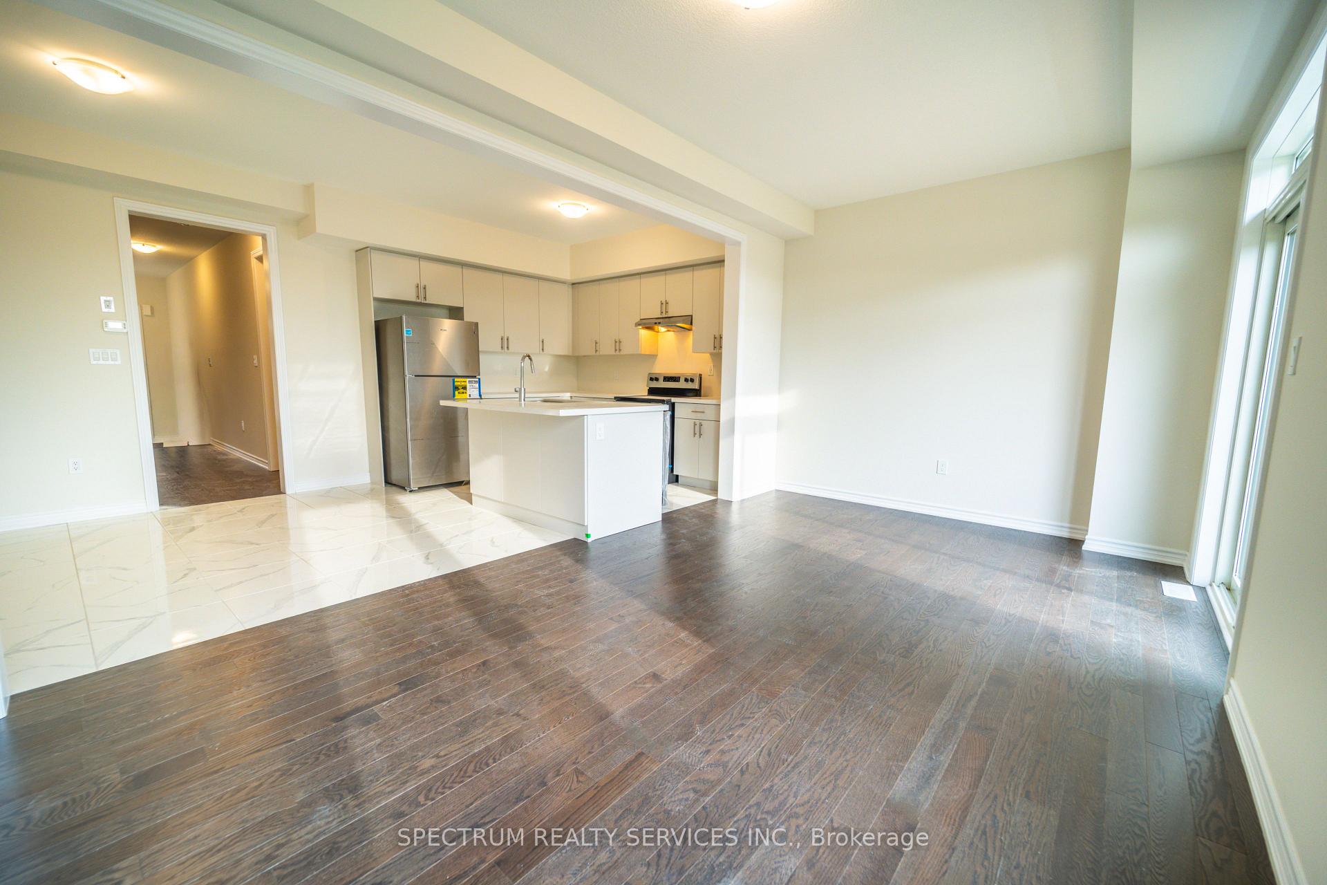 Photo 36 of 19 Chapman Road, Brant, Paris — HOMEH