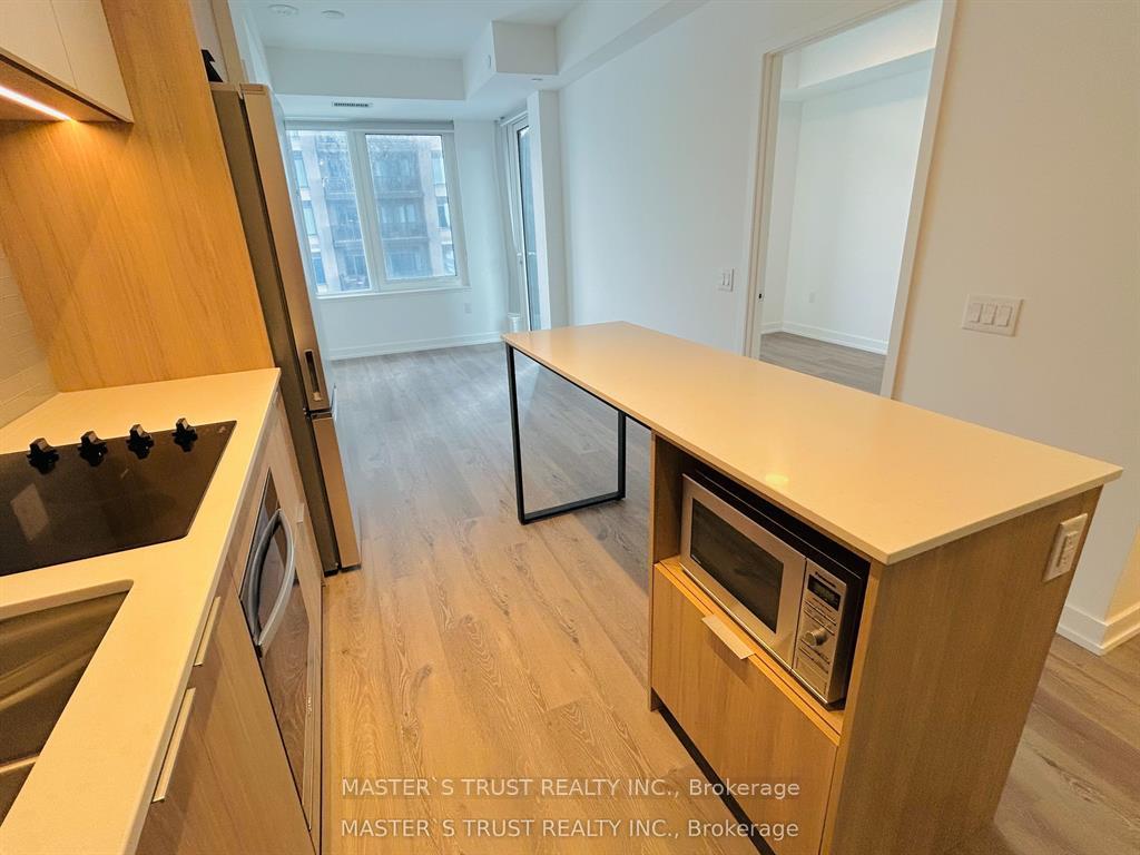 Photo 2 of Unit 2007, 395 Square One Drive, Mississauga, City Centre — HOMEH