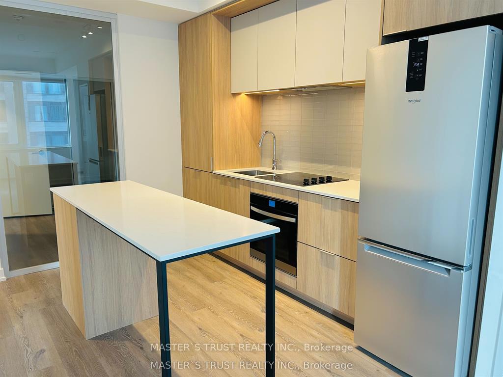 Photo 5 of Unit 2007, 395 Square One Drive, Mississauga, City Centre — HOMEH
