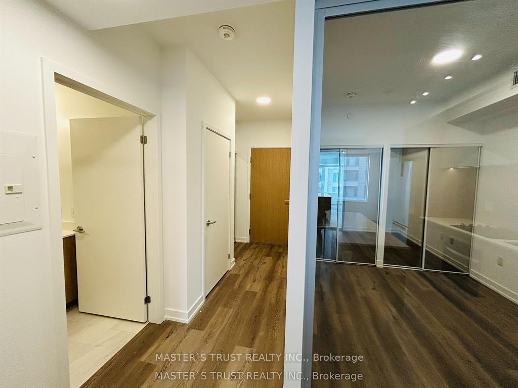 Photo 9 of Unit 2007, 395 Square One Drive, Mississauga, City Centre — HOMEH