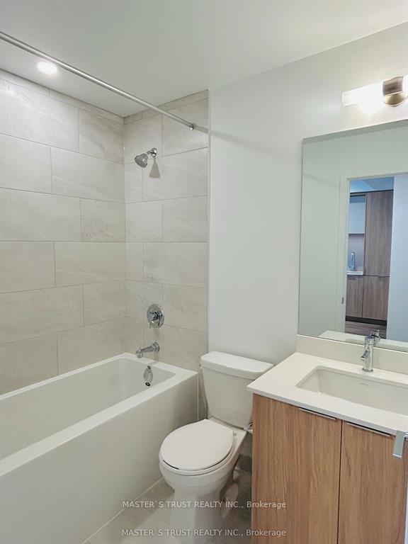 Photo 12 of Unit 2007, 395 Square One Drive, Mississauga, City Centre — HOMEH