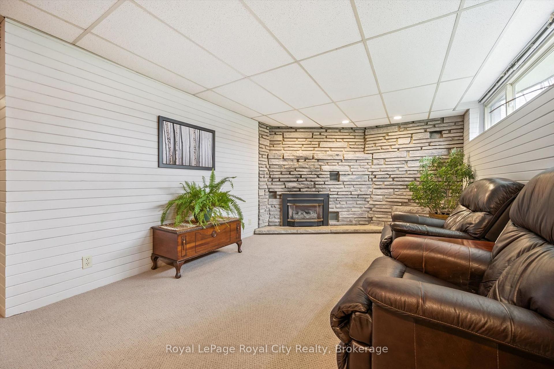 Photo 18 of 9 Skye Place, Guelph, Dovercliffe Park/Old University — HOMEH