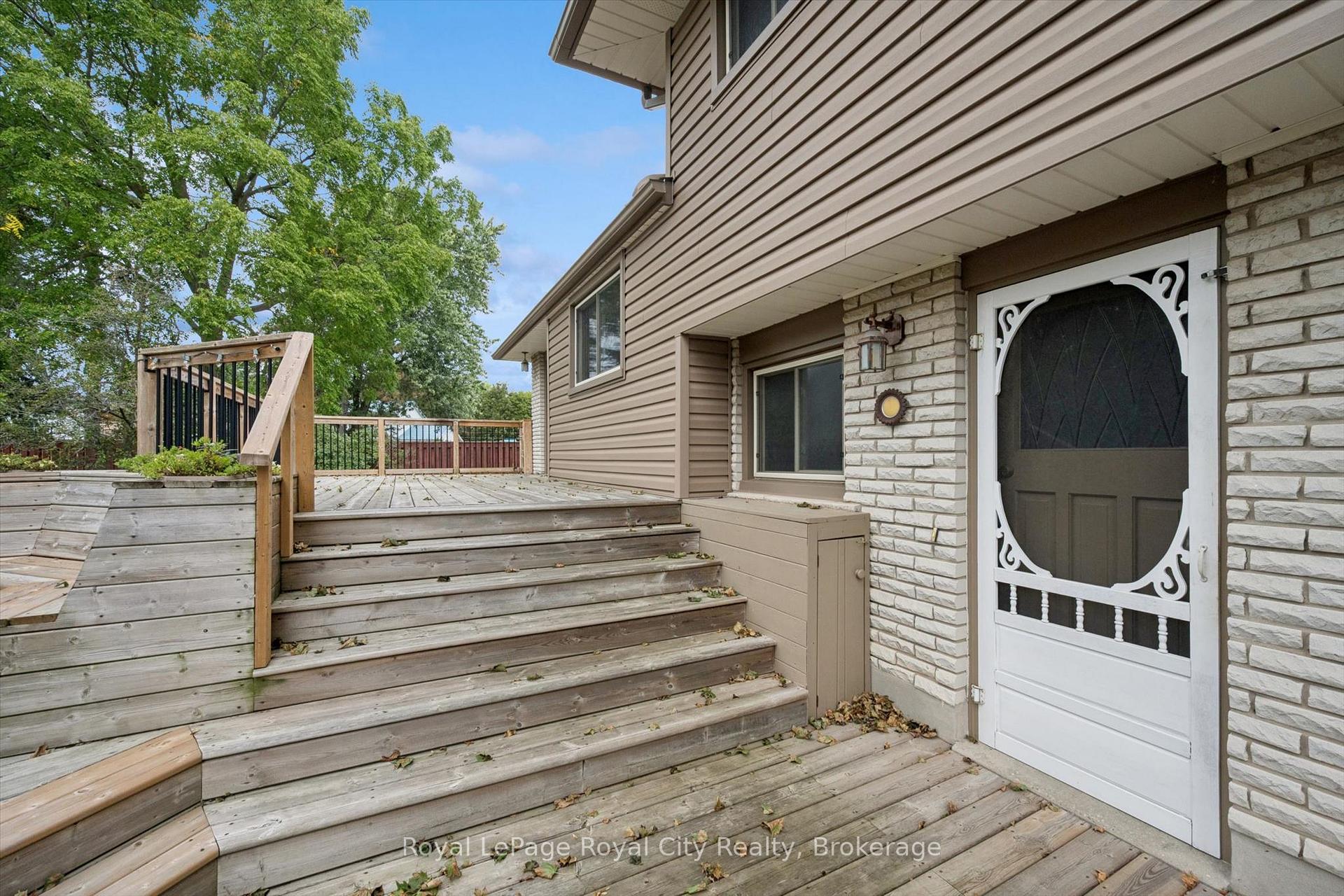 Photo 23 of 9 Skye Place, Guelph, Dovercliffe Park/Old University — HOMEH