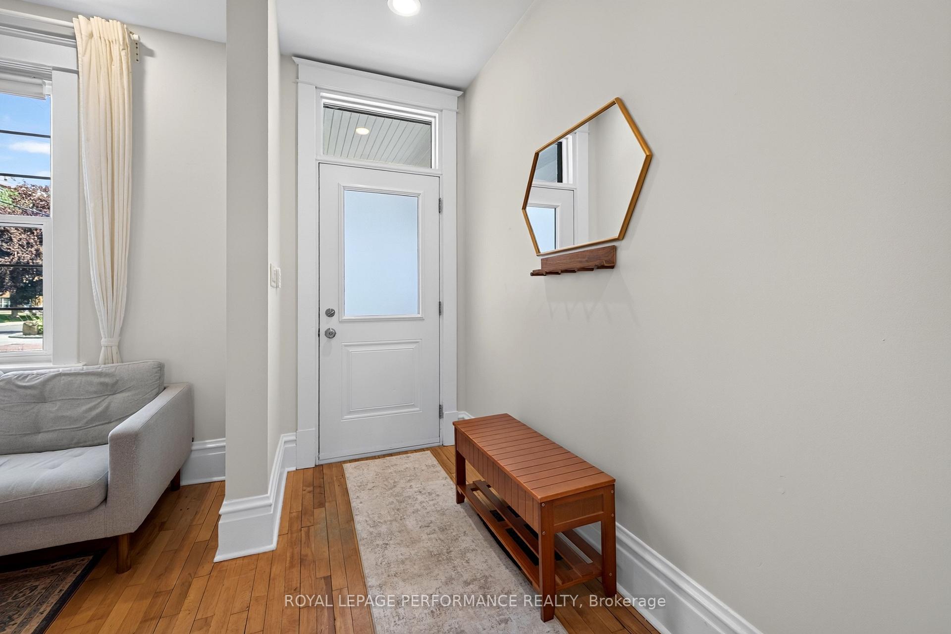 Photo 4 of 72 Springfield Road, Ottawa, Lindenlea — HOMEH