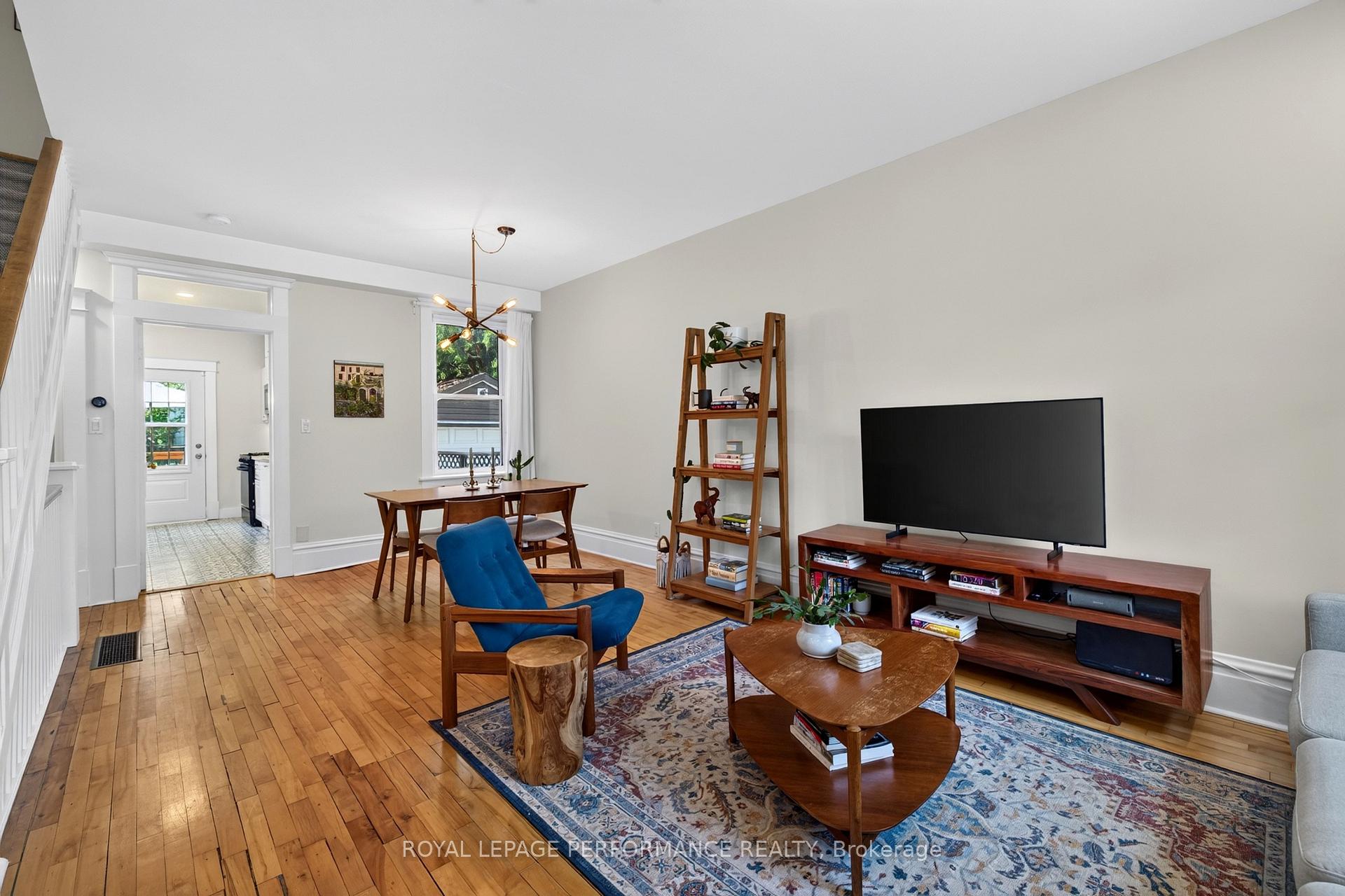 Photo 9 of 72 Springfield Road, Ottawa, Lindenlea — HOMEH
