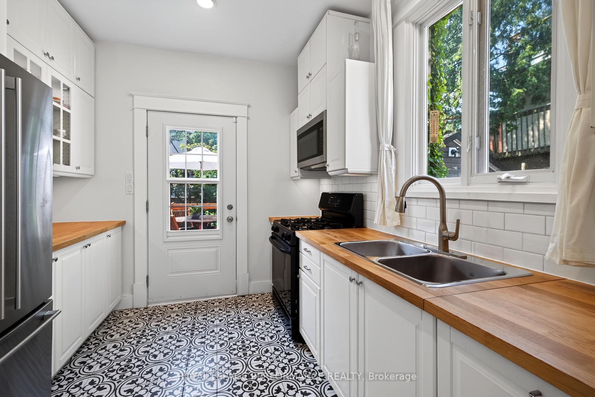Photo 15 of 72 Springfield Road, Ottawa, Lindenlea — HOMEH