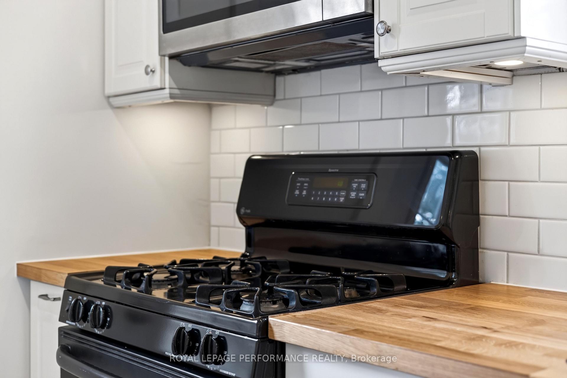 Photo 17 of 72 Springfield Road, Ottawa, Lindenlea — HOMEH