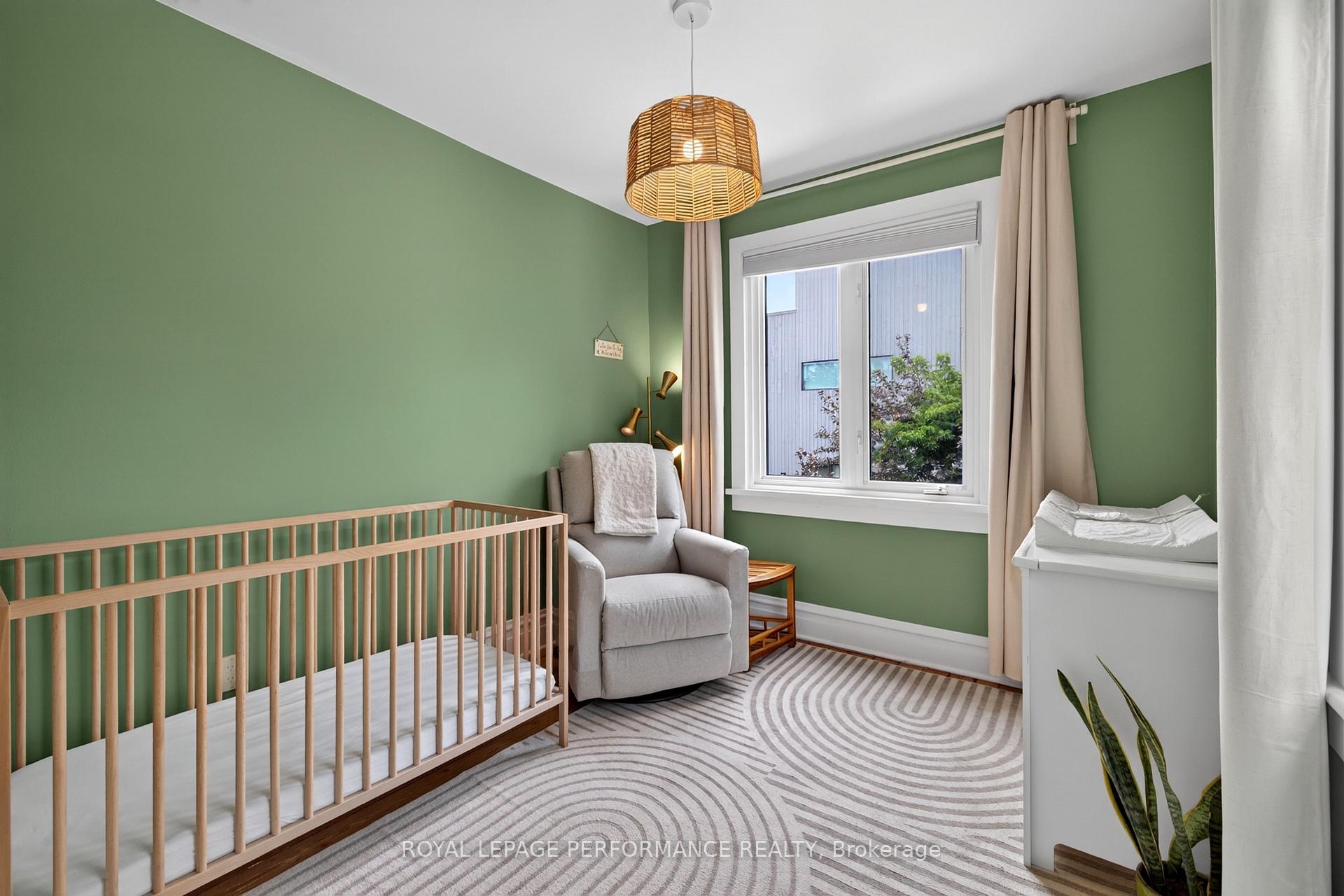 Photo 21 of 72 Springfield Road, Ottawa, Lindenlea — HOMEH