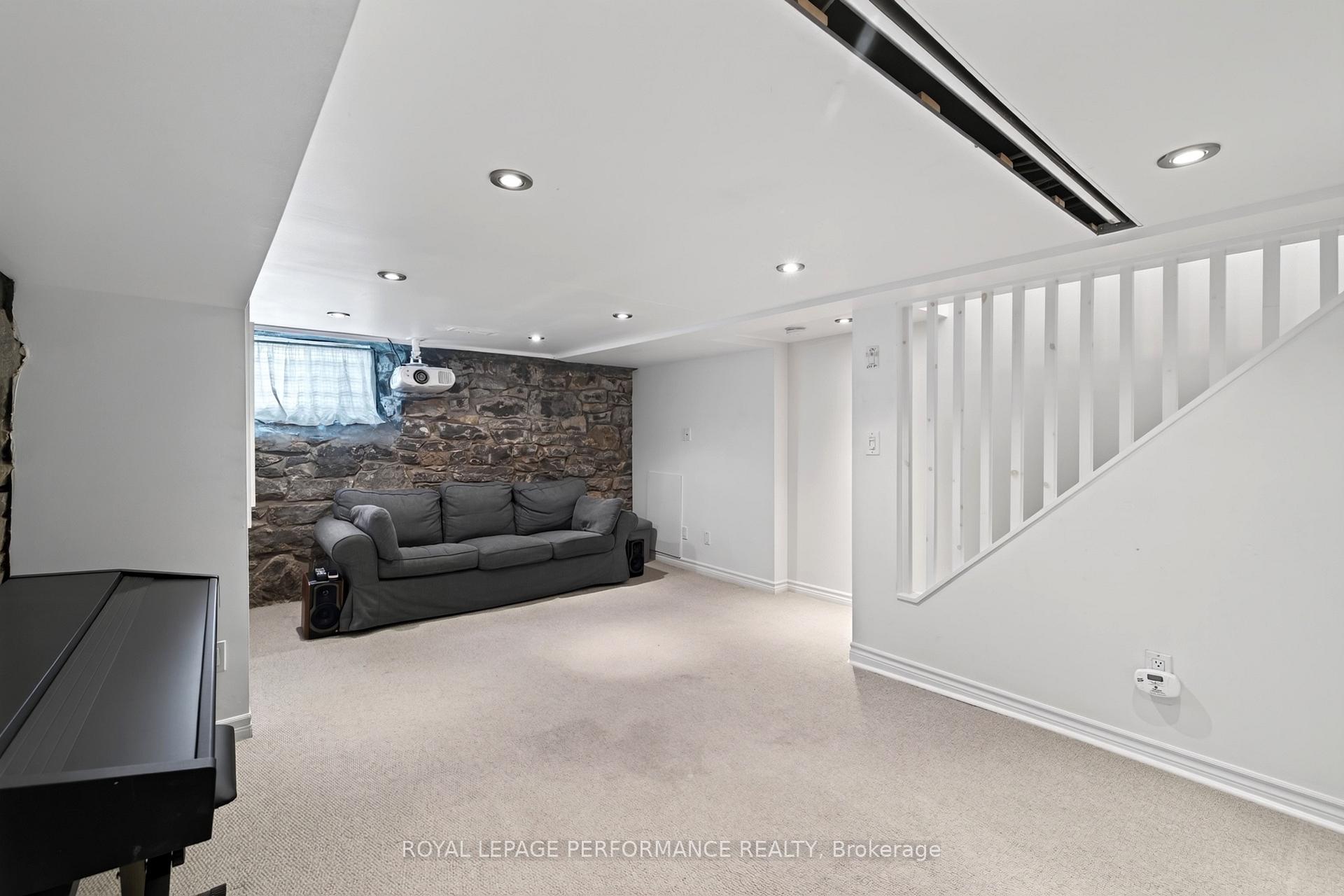 Photo 33 of 72 Springfield Road, Ottawa, Lindenlea — HOMEH