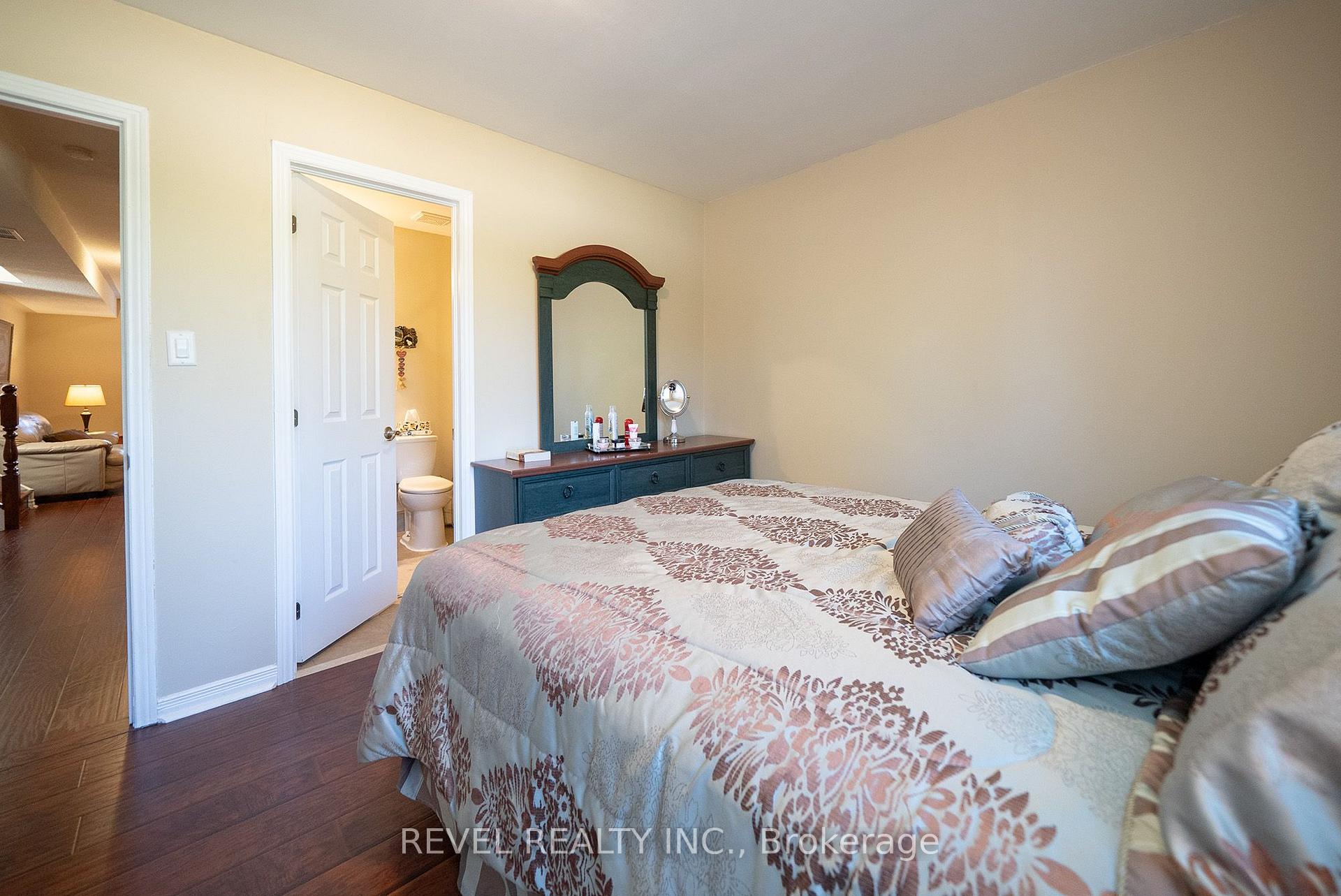 Photo 26 of 15 Fox Run, Brantford, Greenbrier — HOMEH