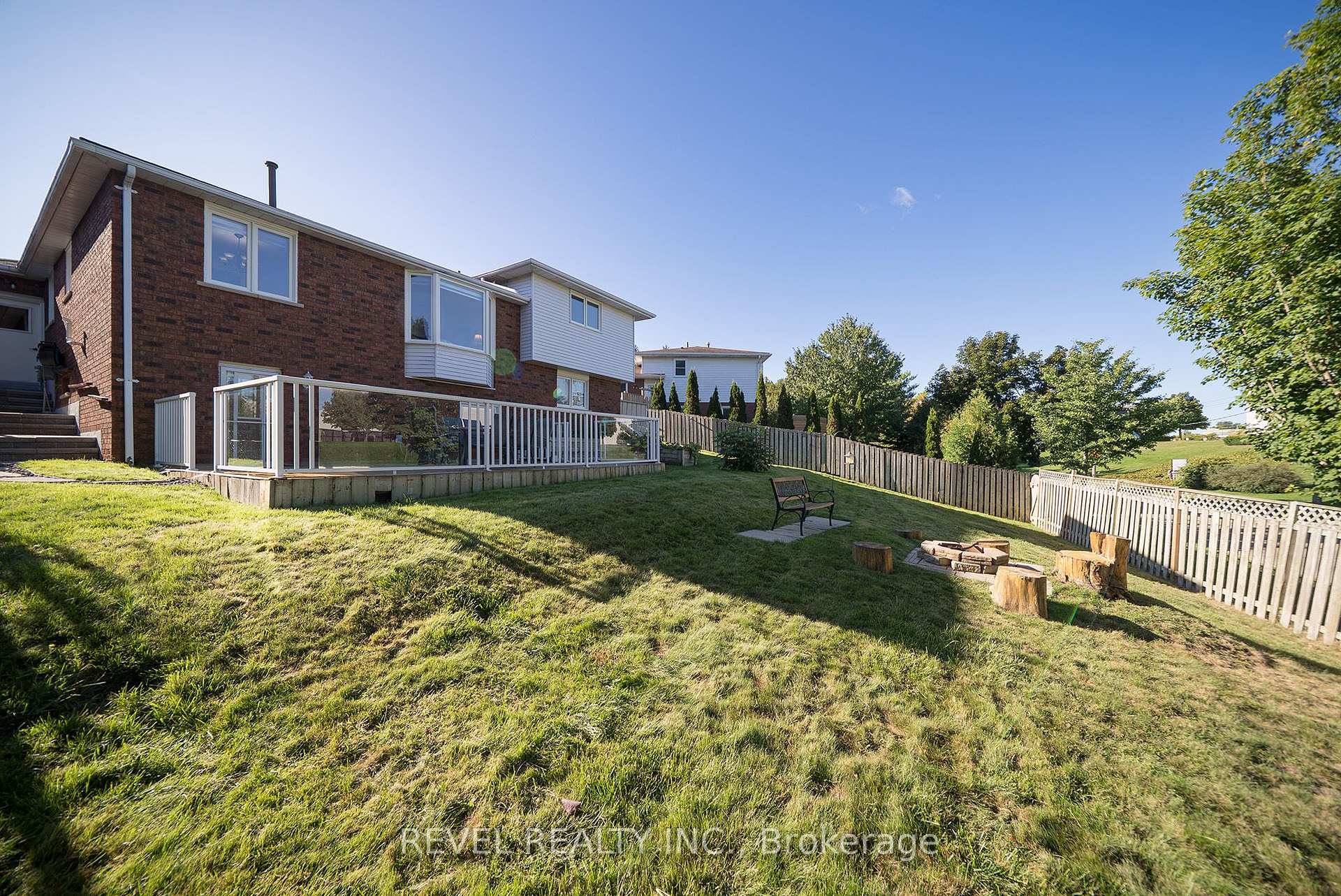Photo 31 of 15 Fox Run, Brantford, Greenbrier — HOMEH