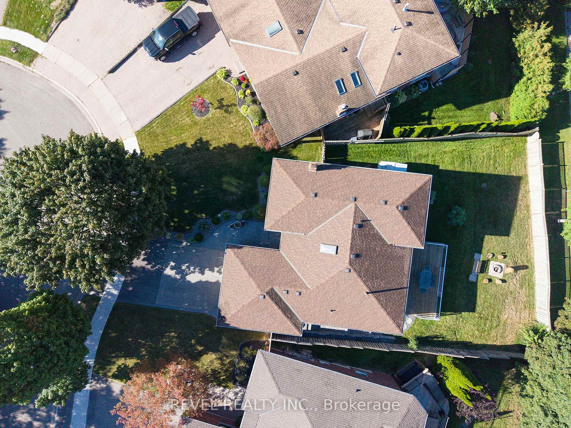 Photo 34 of 15 Fox Run, Brantford, Greenbrier — HOMEH