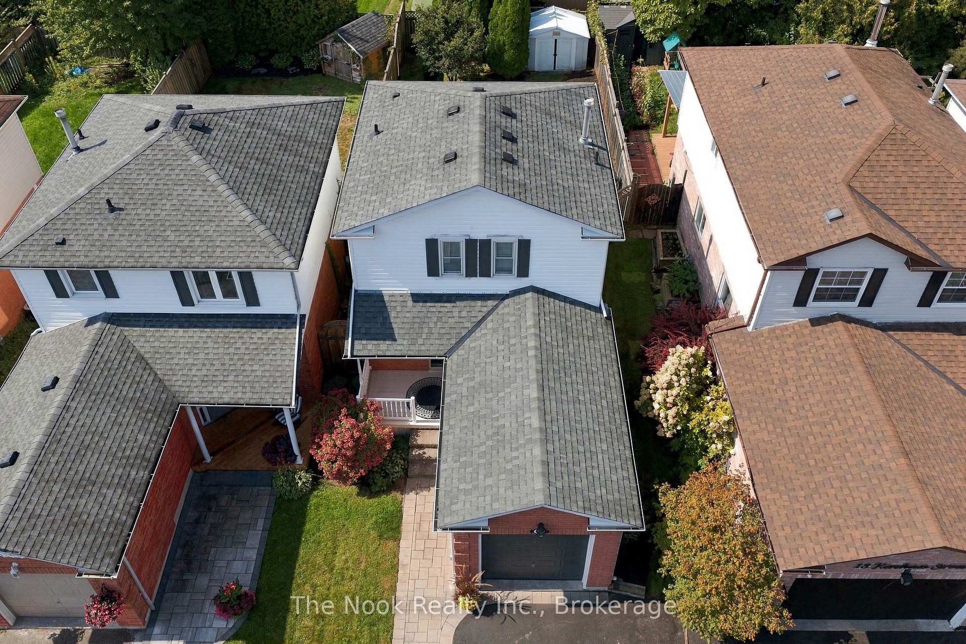 Photo 4 of 16 Kershaw Street, Clarington, Bowmanville — HOMEH