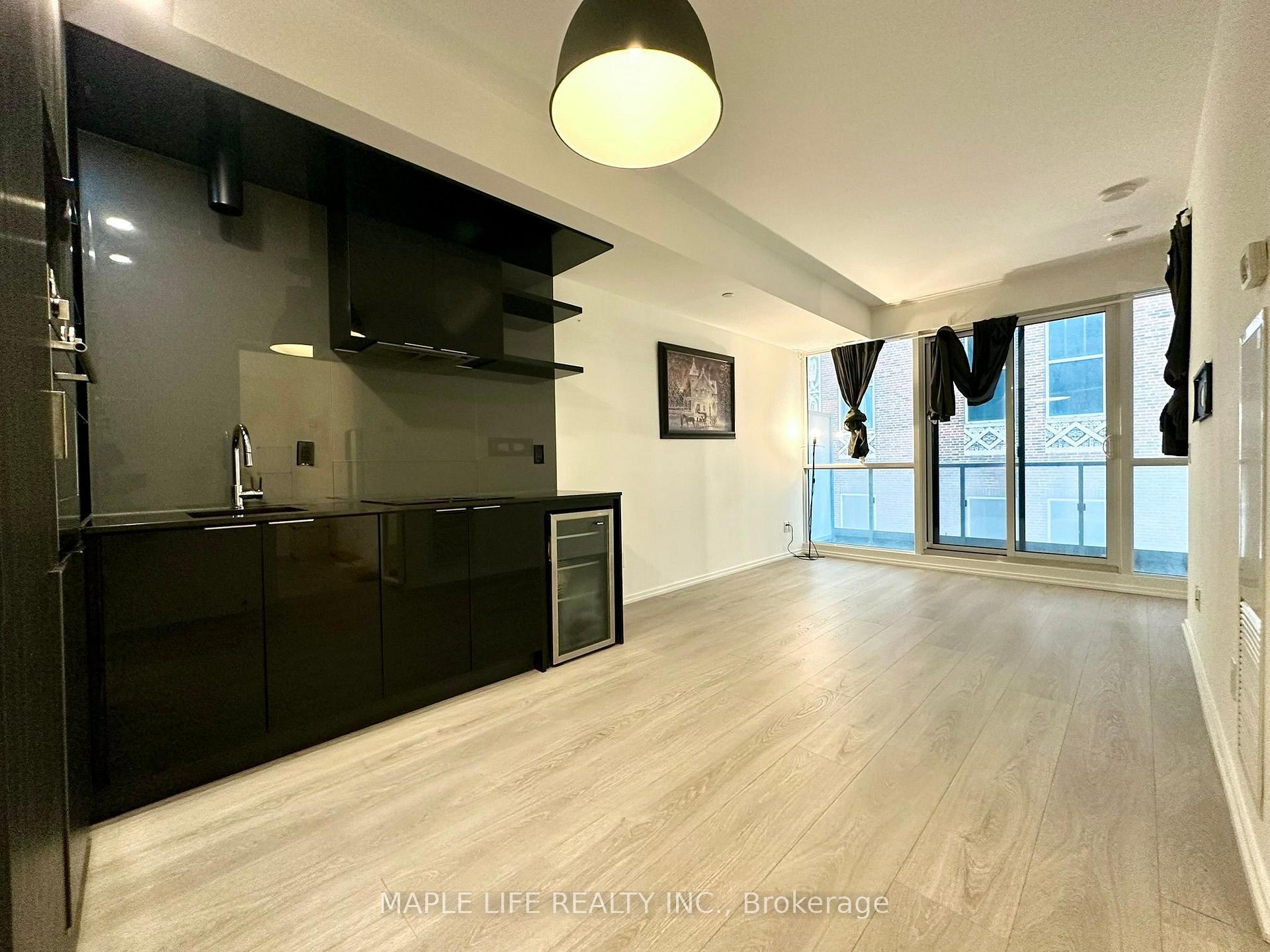 Photo 5 of Unit 1707, 70 Temperance Street, Toronto, Bay Street Corridor — HOMEH