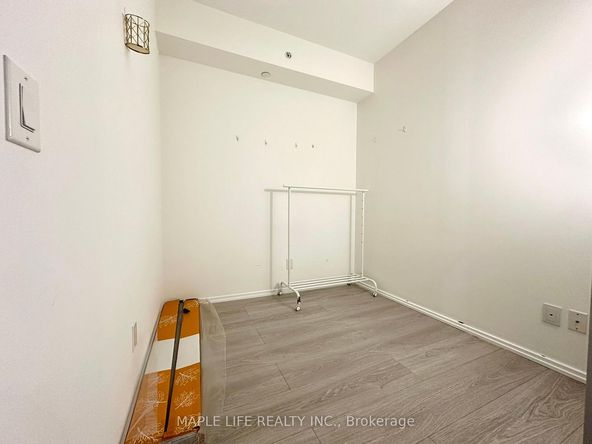 Photo 9 of Unit 1707, 70 Temperance Street, Toronto, Bay Street Corridor — HOMEH