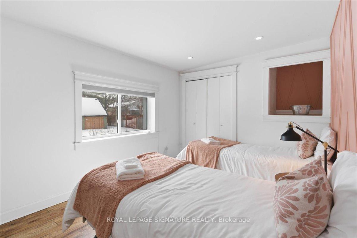 Photo 10 of 42 York Street, Prince Edward County, Picton Ward — HOMEH