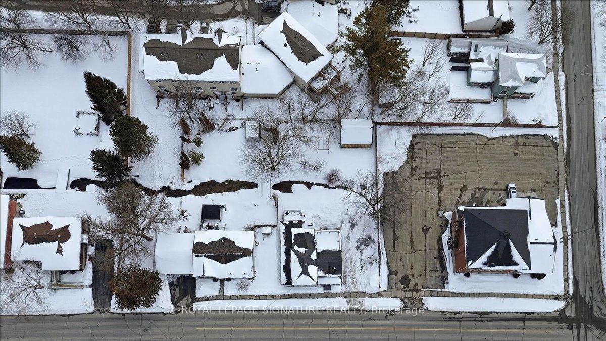 Photo 32 of 42 York Street, Prince Edward County, Picton Ward — HOMEH