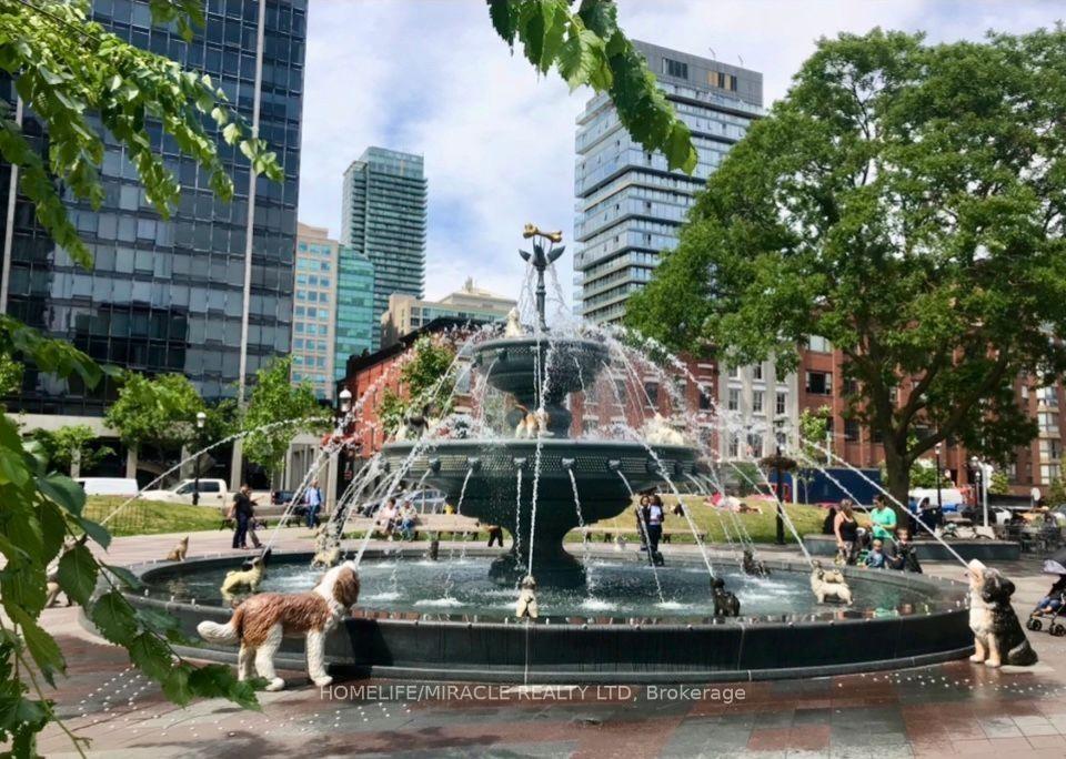 Photo 2 of Unit 202W, 1 scott Street, Toronto, Waterfront Communities — HOMEH